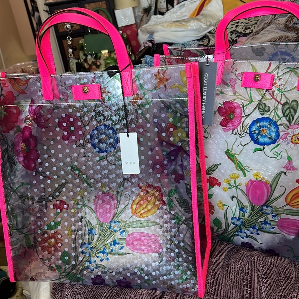 Gorge Gucci Vinyl floral printed Flora tote bag with pink leather trim/handles - Picture 3 of 12